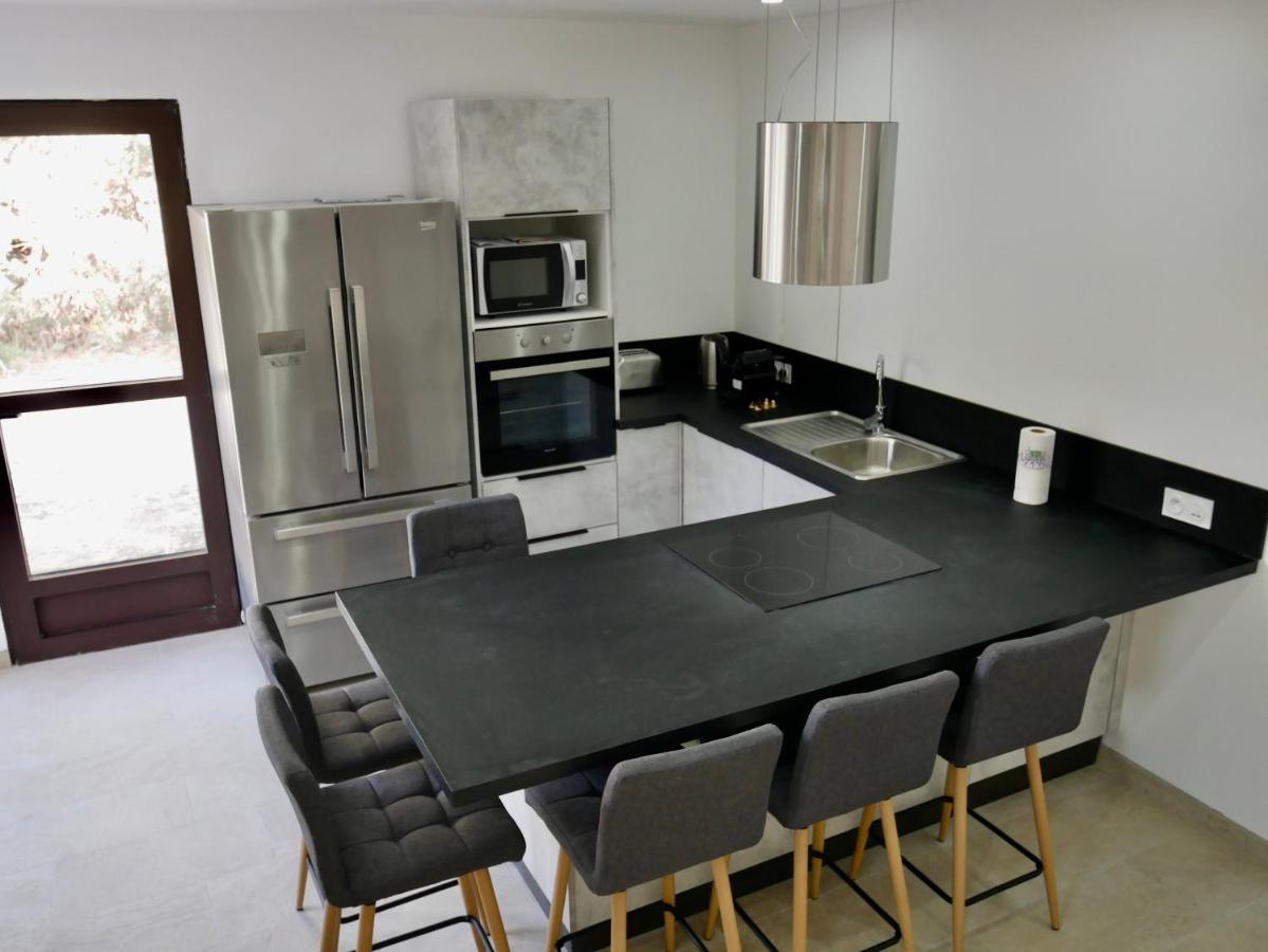 Hotel Port Pin - Coliving - Mas Des Sous Bois à Ventabren Extérieur photo