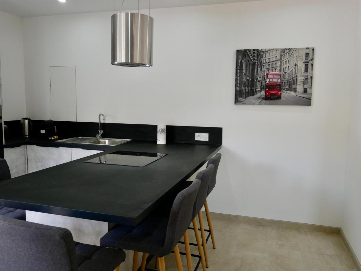 Hotel Port Pin - Coliving - Mas Des Sous Bois à Ventabren Extérieur photo